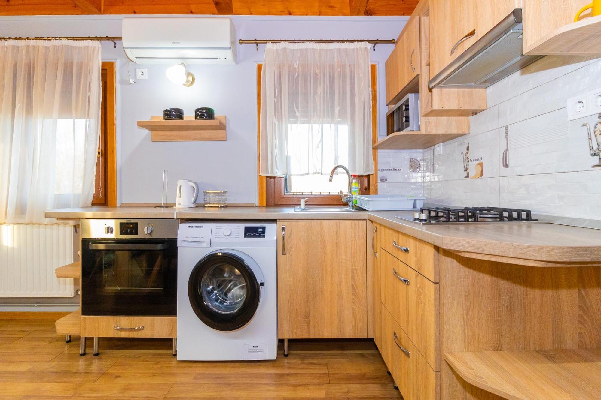 Tisza Panzio Es Apartman ทิสเซาอีแวรอช ภายนอก รูปภาพ