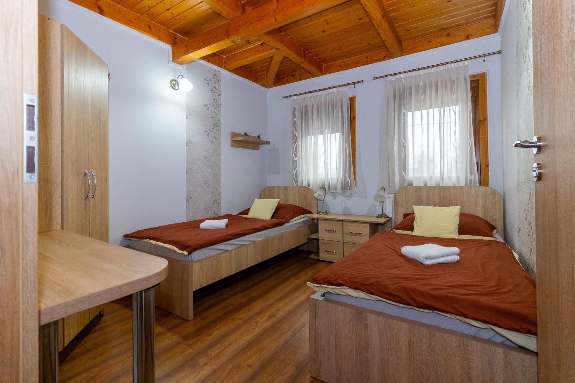 Tisza Panzio Es Apartman ทิสเซาอีแวรอช ภายนอก รูปภาพ